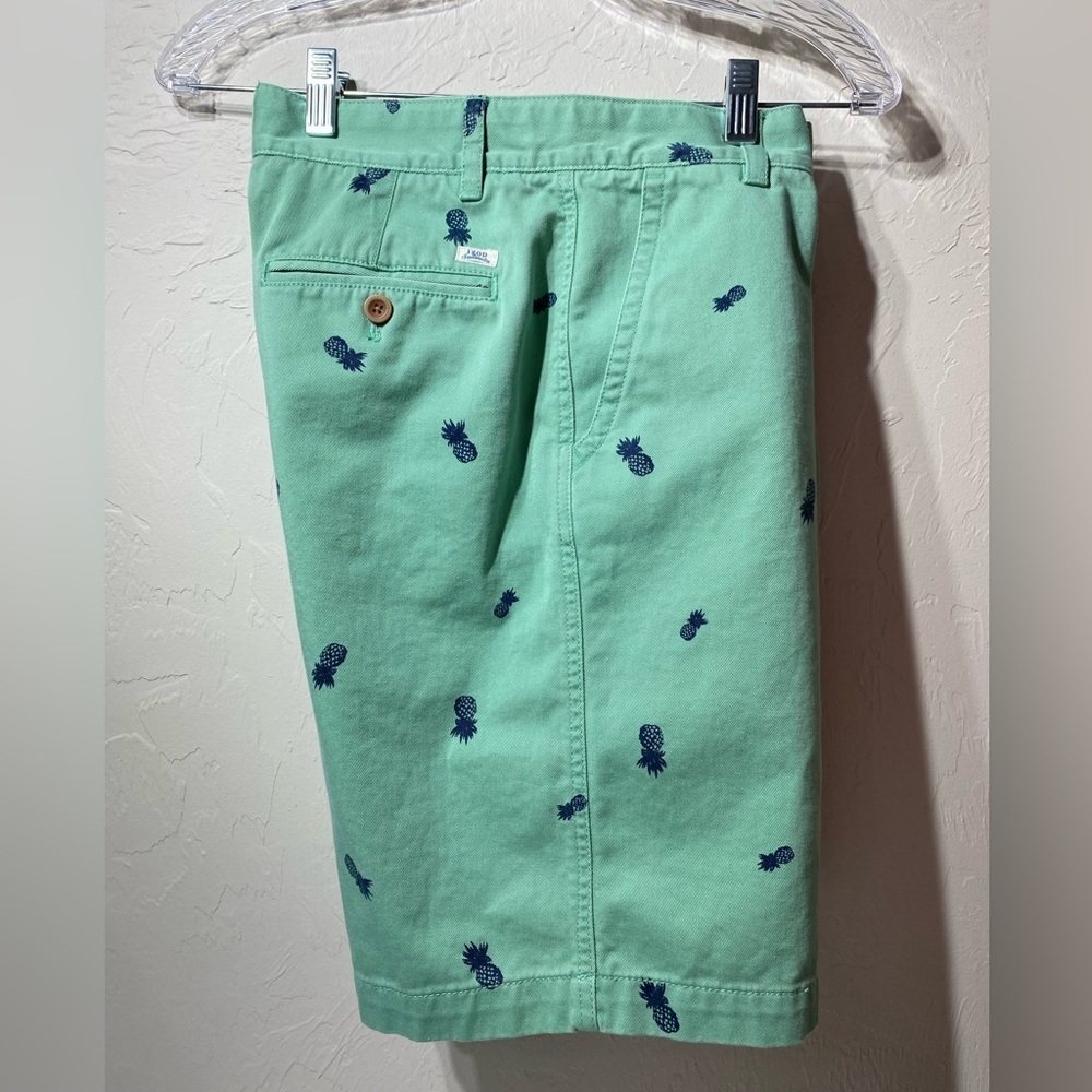 Izod Saltwater Mens Shorts Sz 30 Mint Green Pineapple Print Flat Frt